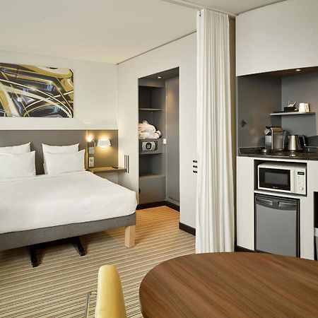 B&B Hotel Velizy Est Eksteriør billede