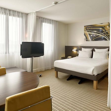 B&B Hotel Velizy Est Eksteriør billede