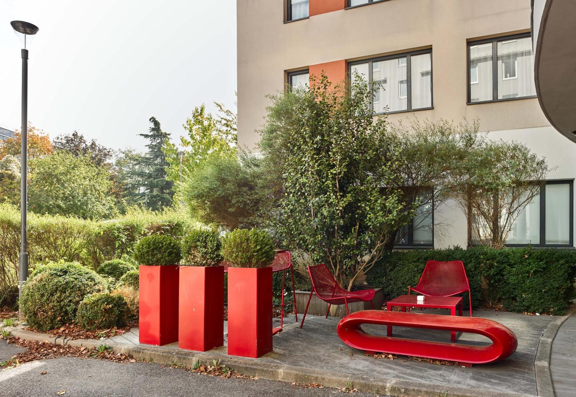 B&B Hotel Velizy Est Eksteriør billede