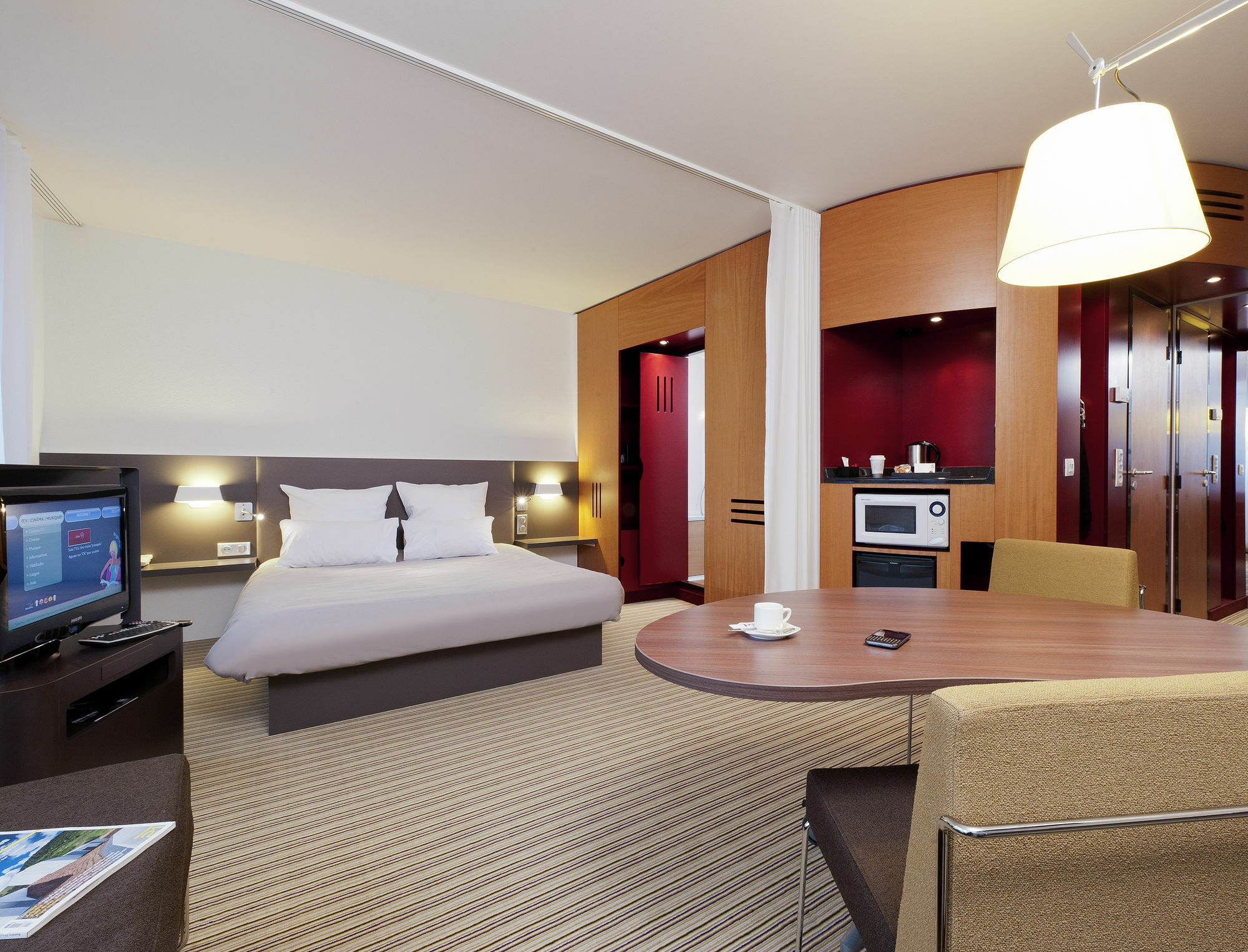 B&B Hotel Velizy Est Eksteriør billede